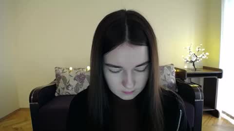 Snapshot of gabby_di chatting on January 21, 2025, 8:41 am Jaklin online show from January 21, 2025, 8:41 am