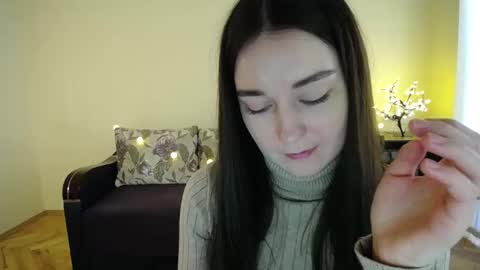 Snapshot of gabby_di chatting on January 29, 2025, 12:35 pm Jaklin online show from January 29, 2025, 12:35 pm