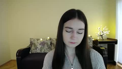 Snapshot of gabby_di chatting on February 3, 2025, 8:35 am Jaklin online show from February 3, 2025, 8:35 am