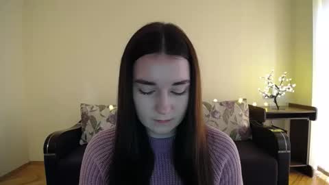 Snapshot of gabby_di chatting on February 6, 2025, 8:39 am Jaklin online show from February 6, 2025, 8:39 am