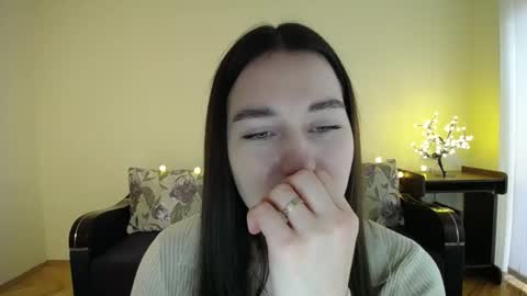 Snapshot of gabby_di chatting on February 8, 2025, 9:13 am Jaklin online show from February 8, 2025, 9:13 am