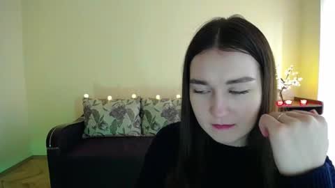 Snapshot of gabby_di chatting on February 9, 2025, 9:05 am Jaklin online show from February 9, 2025, 9:05 am