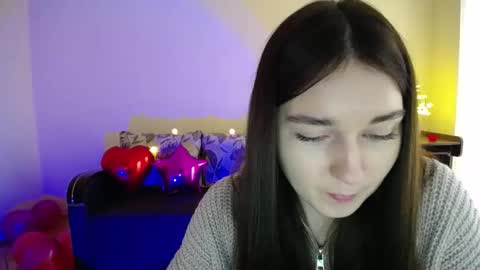 Snapshot of gabby_di chatting on February 14, 2025, 12:25 pm Jaklin online show from February 14, 2025, 12:25 pm