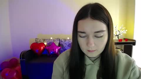 Snapshot of gabby_di chatting on February 15, 2025, 9:05 am Jaklin online show from February 15, 2025, 9:05 am