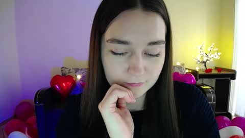 Snapshot of gabby_di chatting on February 18, 2025, 1:00 pm Jaklin online show from February 18, 2025, 1:00 pm