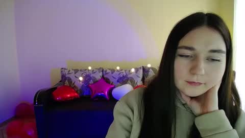 Snapshot of gabby_di chatting on February 20, 2025, 12:15 pm Jaklin online show from February 20, 2025, 12:15 pm