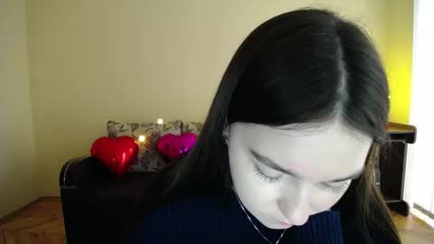 Snapshot of gabby_di chatting on February 28, 2025, 12:09 pm Jaklin online show from February 28, 2025, 12:09 pm