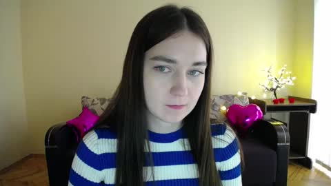 Snapshot of gabby_di chatting on March 11, 2025, 12:06 pm Jaklin online show from March 11, 2025, 12:06 pm