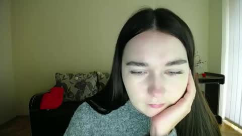 Jaklin online show from October 9, 2025, 8:23 am