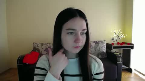 Jaklin online show from April 14, 2026, 8:42 am