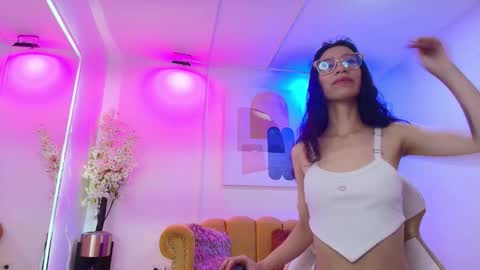 Snapshot of gabby_martinezz chatting on November 14, 2025, 12:37 pm GABBY. online show from November 14, 2025, 12:37 pm