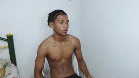 Snapshot of gabi_gol chatting on May 16, 2026, 4:39 pm gabi_gol online show from May 16, 2026, 4:39 pm
