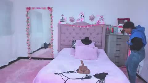 gabi_jhons_23 online show from September 26, 2025, 11:47 am