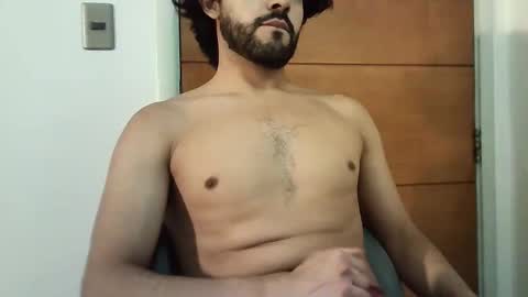 Snapshot of gabriel1839 chatting on January 9, 2025, 3:15 am javier online show from January 9, 2025, 3:15 am