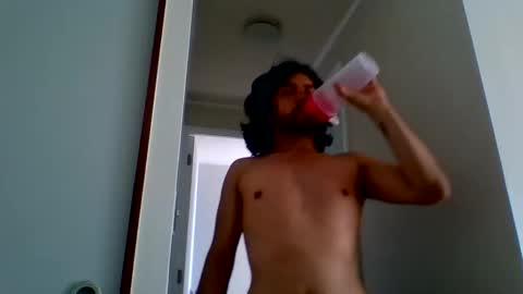 javier online show from November 28, 2025, 12:19 pm