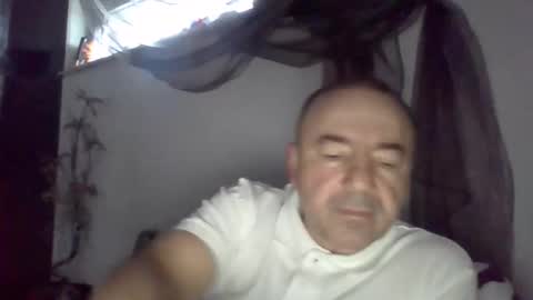 gabriel9_2003 online show from April 11, 2026, 4:11 pm