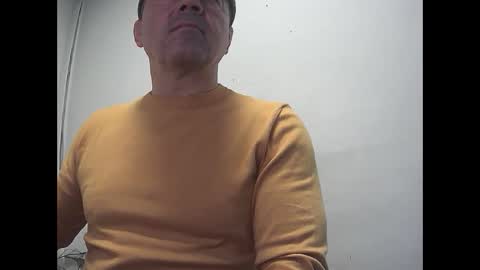 gabriel9_2003 online show from May 4, 2026, 10:55 am