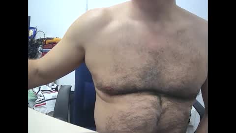 gabriel9_2003 online show from May 25, 2026, 9:48 am