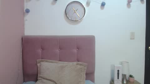 Gabriela online show from February 12, 2026, 4:51 am