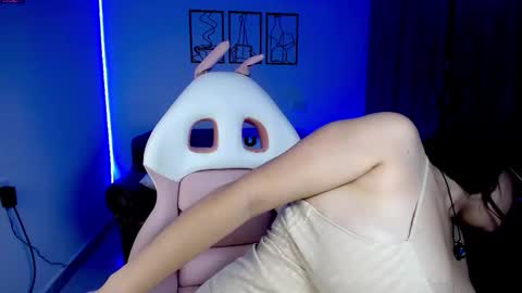 Snapshot of gabriela_r chatting on November 12, 2025, 2:06 pm Gabriela online show from November 12, 2025, 2:06 pm