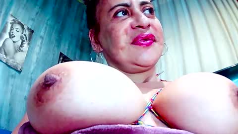 Gabriella Lopez online show from March 10, 2025, 5:50 pm