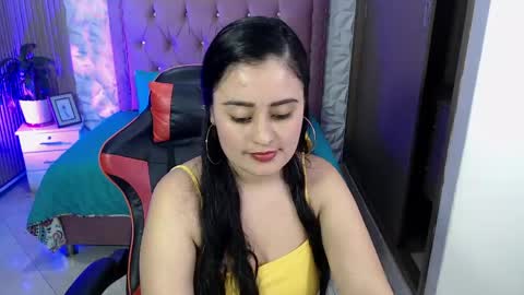 Snapshot of gabriela_tm1 chatting on April 19, 2026, 3:17 am GABRIELA online show from April 19, 2026, 3:17 am