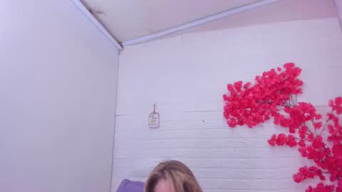 gabrielamilfsg online show from February 15, 2026, 7:51 am