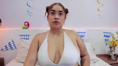 gabriella_luv online show from October 11, 2025, 12:15 pm