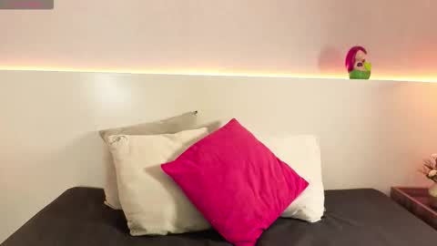 gabriella_luv online show from October 20, 2025, 1:00 pm