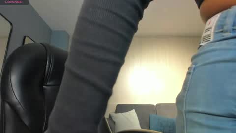 Gabriella Lee online show from April 9, 2026, 3:28 am