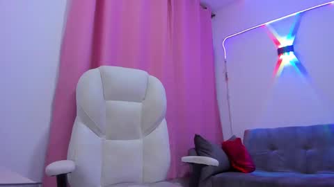 gaby online show from October 6, 2025, 1:52 pm