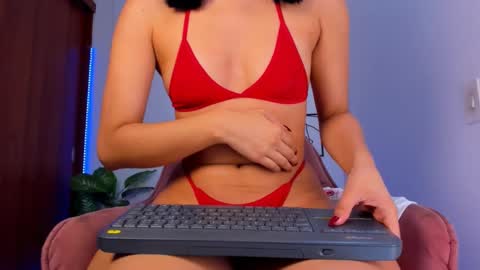 Snapshot of gaby_girl chatting on September 19, 2025, 12:17 pm online show from September 19, 2025, 12:17 pm