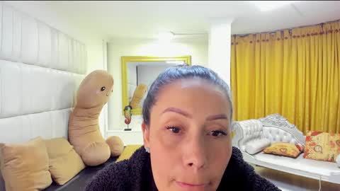 gabriela online show from December 6, 2024, 9:46 pm