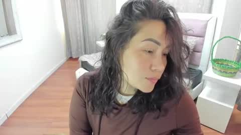 Snapshot of gaby_trent chatting on June 16, 2026, 4:42 pm gabriela online show from June 16, 2026, 4:42 pm