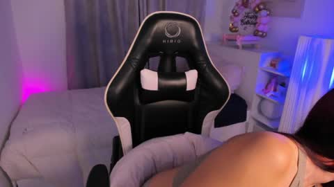 Gabriela online show from April 6, 2026, 4:08 pm