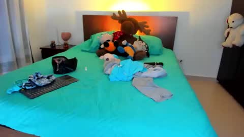 Snapshot of gabybuttler1 chatting on February 27, 2025, 11:37 pm Gabybuttler online show from February 27, 2025, 11:37 pm