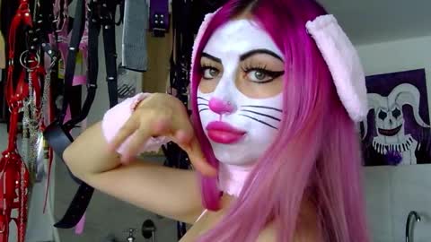 gabygumms online show from October 19, 2025, 12:50 pm