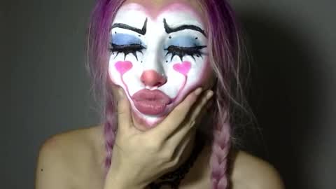 gabygumms online show from November 26, 2025, 7:20 am