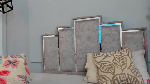 gabyyjones online show from February 22, 2025, 11:13 am