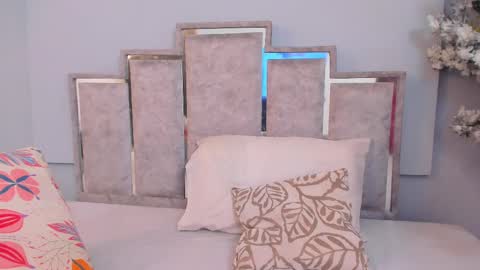 gabyyjones online show from February 25, 2025, 11:30 am