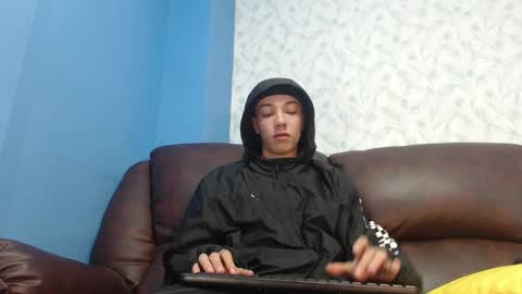 Snapshot of gadiel_sex chatting on February 13, 2025, 12:11 pm gadiel_sex online show from February 13, 2025, 12:11 pm