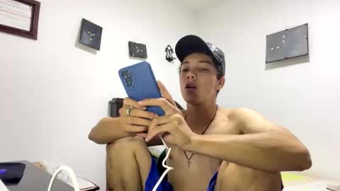 Snapshot of gadiel_sex chatting on November 6, 2025, 11:48 pm gadiel_sex online show from November 6, 2025, 11:48 pm