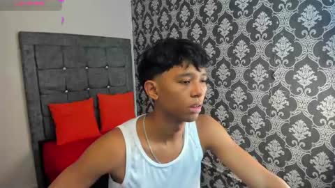 Snapshot of gael_d4v7 chatting on July 5, 2026, 7:43 pm Gael online show from July 5, 2026, 7:43 pm