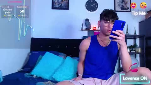 gael_jones online show from October 6, 2025, 3:48 am