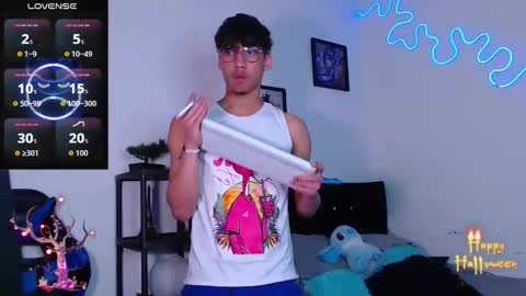 gael_jones online show from October 20, 2025, 4:02 am