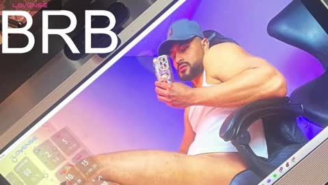 Snapshot of gael_meneses chatting on October 2, 2025, 11:06 am Gael Meneses online show from October 2, 2025, 11:06 am