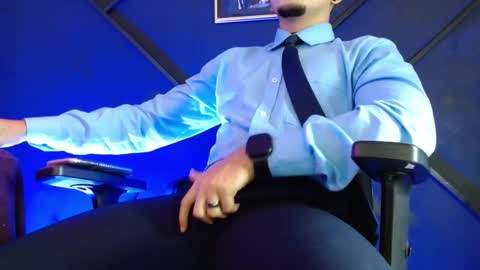 gael_williams3 online show from March 12, 2025, 11:01 pm