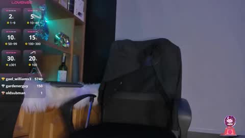 gael_williams3 online show from October 31, 2025, 11:17 pm