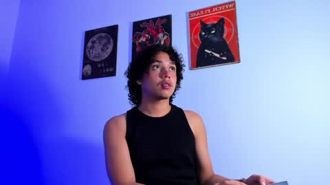 Gael Conner online show from December 15, 2024, 12:28 pm