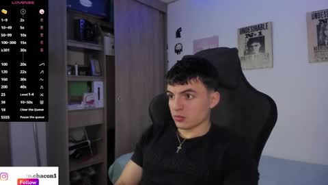 GaelVilla online show from December 15, 2025, 3:27 pm